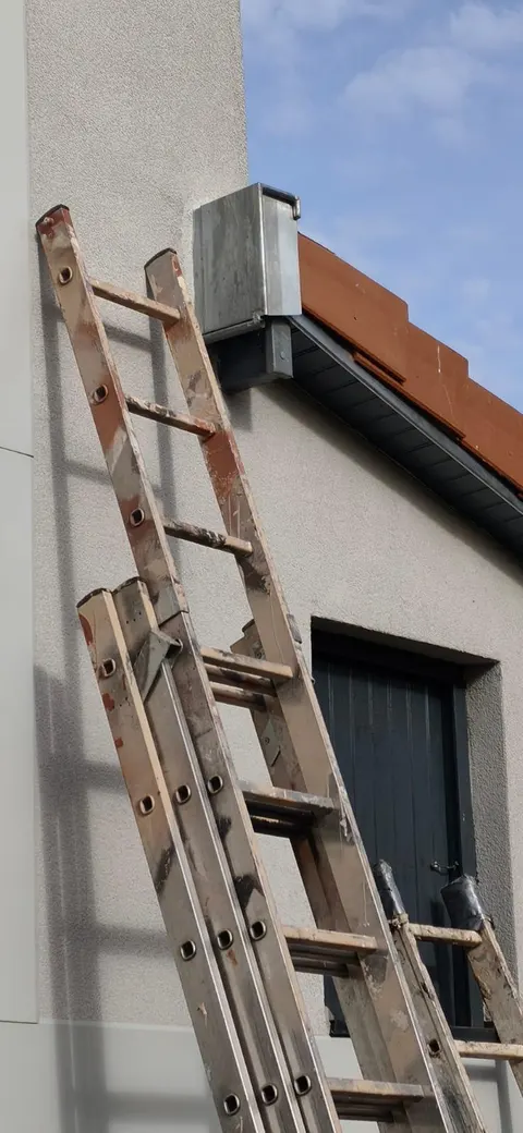 Toiture rénovée par Toit des Dômes à Clermont-Ferrand (91) — vue d'ensemble