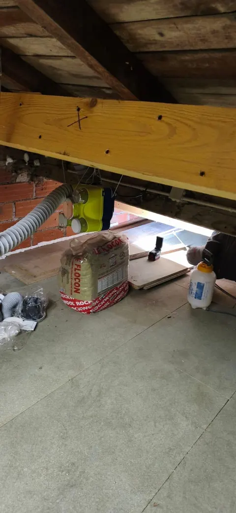 Détail de travaux de couverture par Toit des Dômes (6) — vue rapprochée