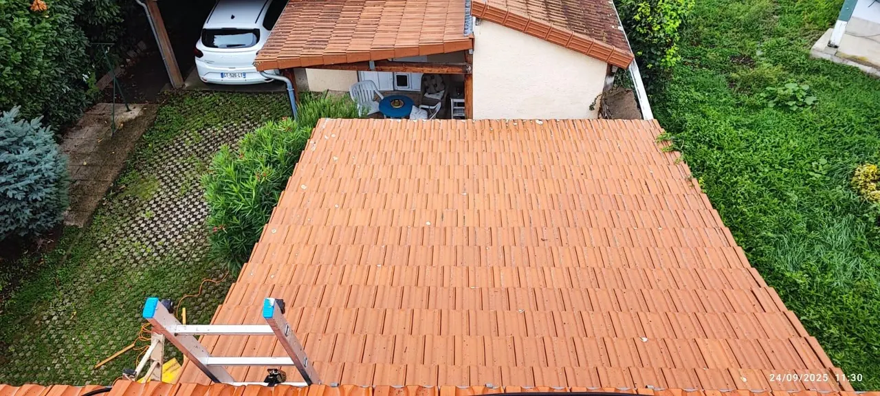 Détail de travaux de couverture par Toit des Dômes (11) — vue d'ensemble