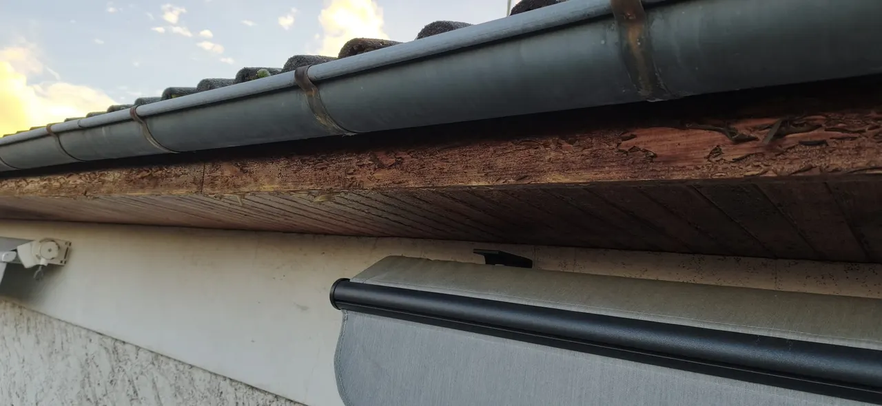 Détail de travaux de couverture par Toit des Dômes (39) — vue d'ensemble