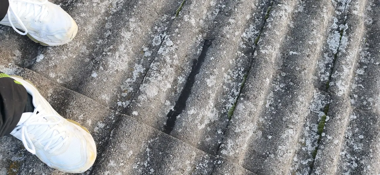 Détail de travaux de couverture par Toit des Dômes (44) — vue d'ensemble