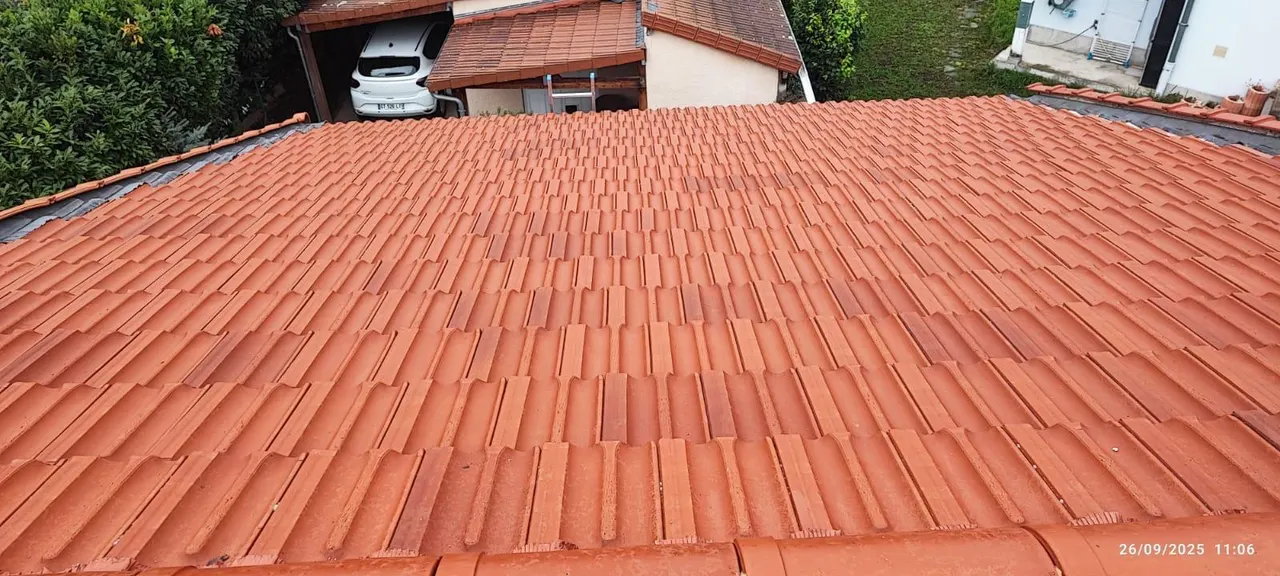 Toiture rénovée par Toit des Dômes à Clermont-Ferrand (10) — vue d'ensemble