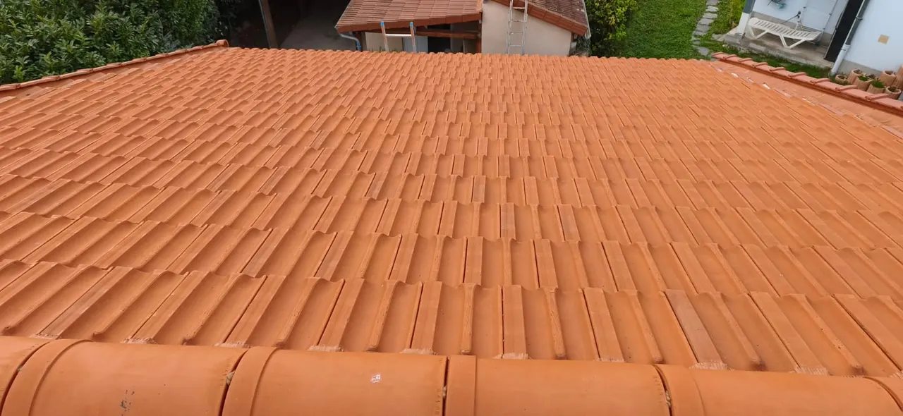 Toiture rénovée par Toit des Dômes à Clermont-Ferrand (94) — vue d'ensemble