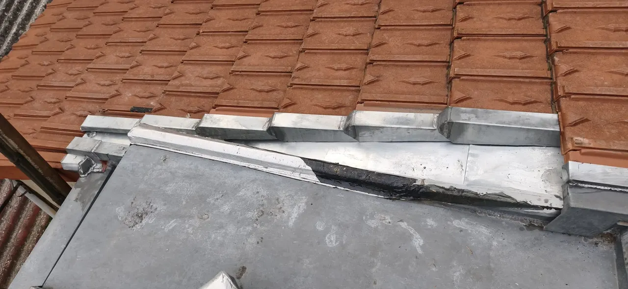 Vue d'ensemble de chantier toiture