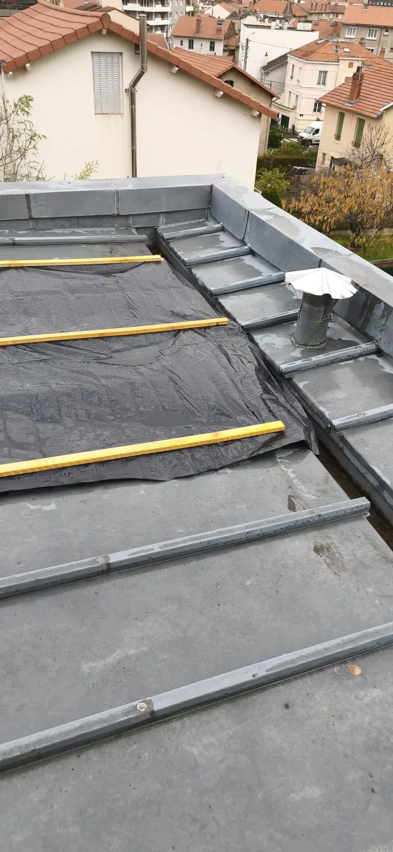 Couvreurs en intervention